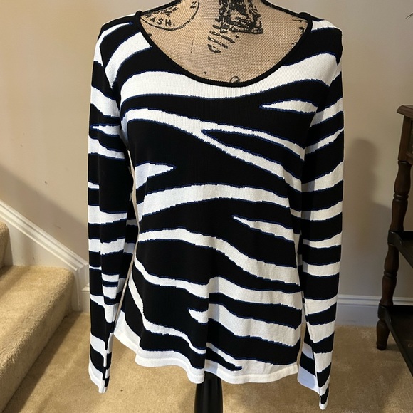 NWT Dana. Buchman sweater - Picture 1 of 7